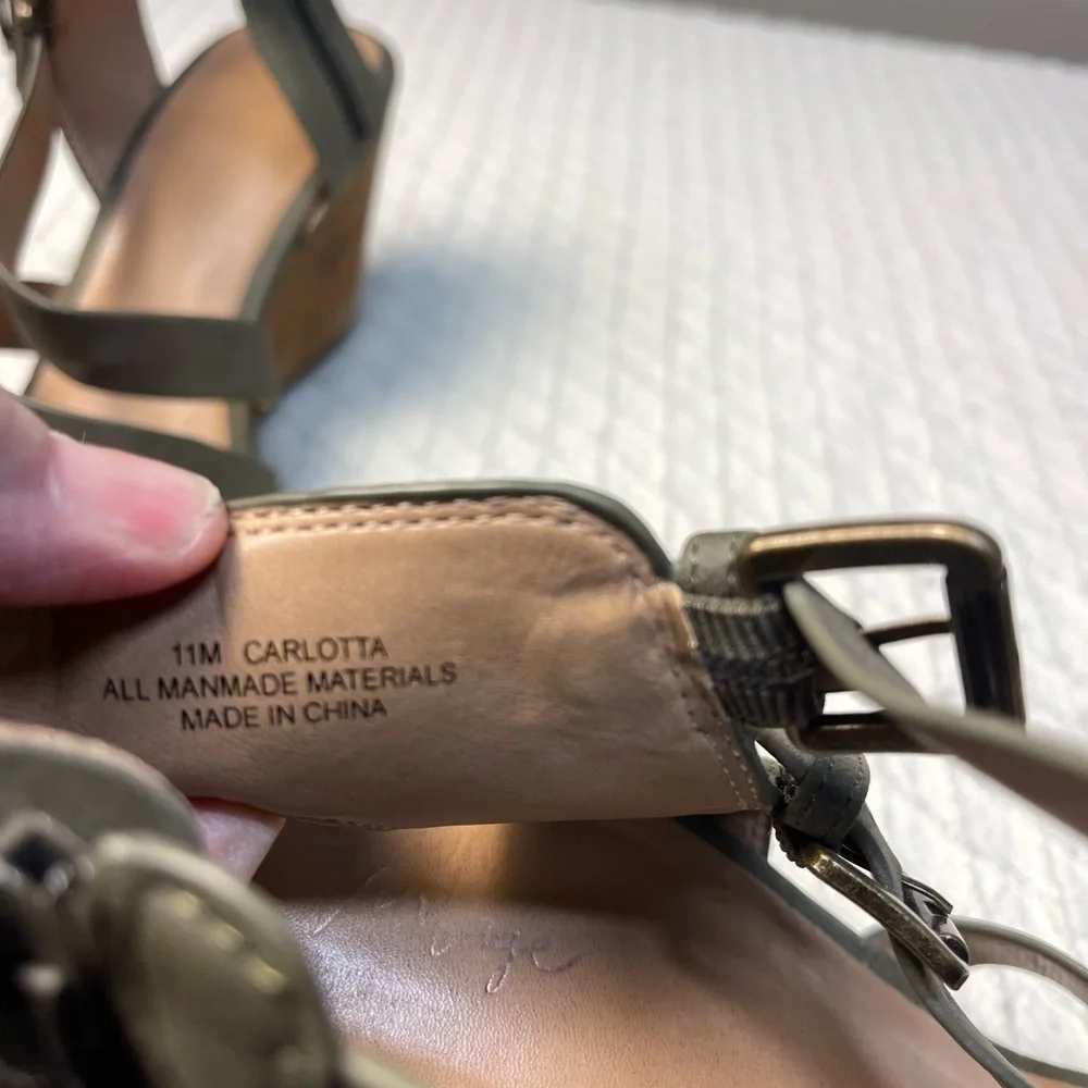 Crown Vintage greyis/ green (dark sage)Wedge Sandals